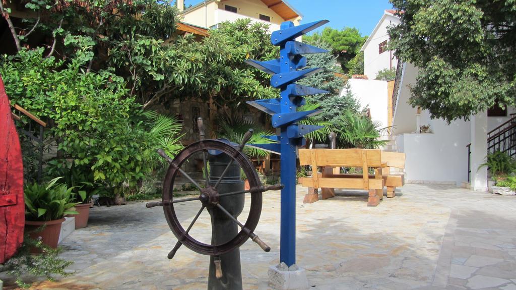 Bell Tower Apartments Tisno Exterior foto