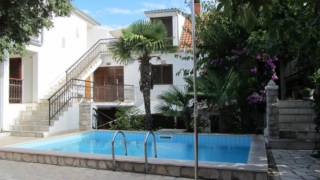 Bell Tower Apartments Tisno Exterior foto
